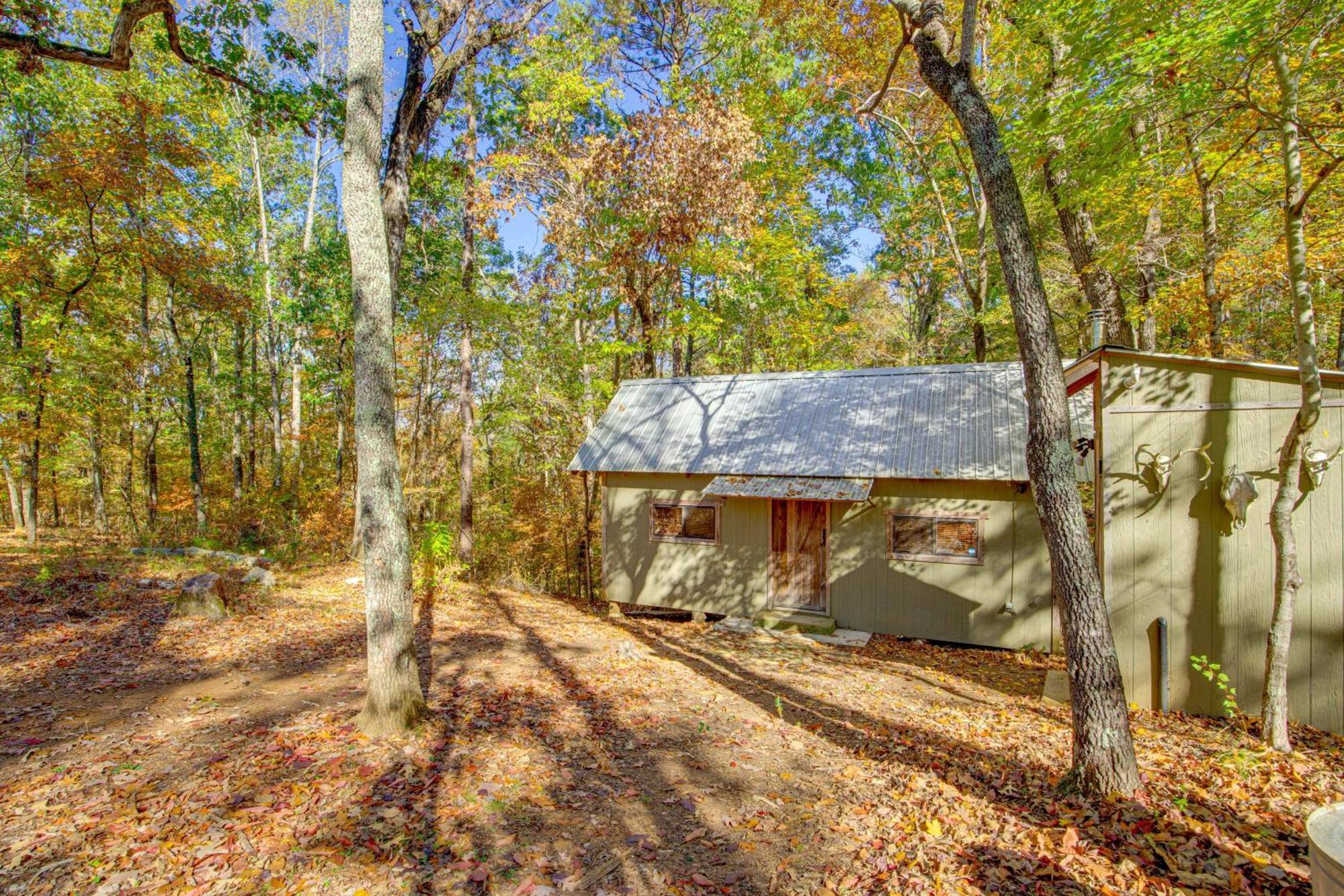 Secluded Tallassee Cabin With Fire Pit And Porch! Esterno foto