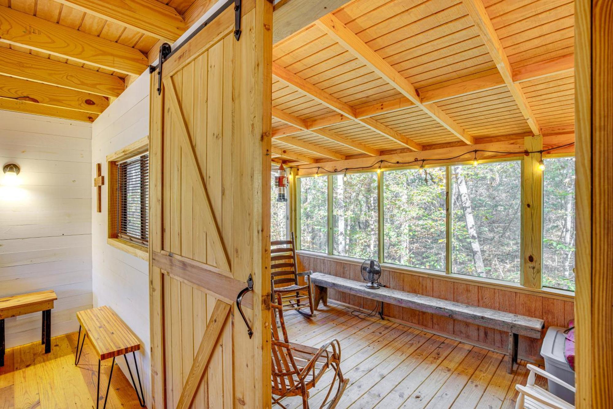 Secluded Tallassee Cabin With Fire Pit And Porch! Esterno foto