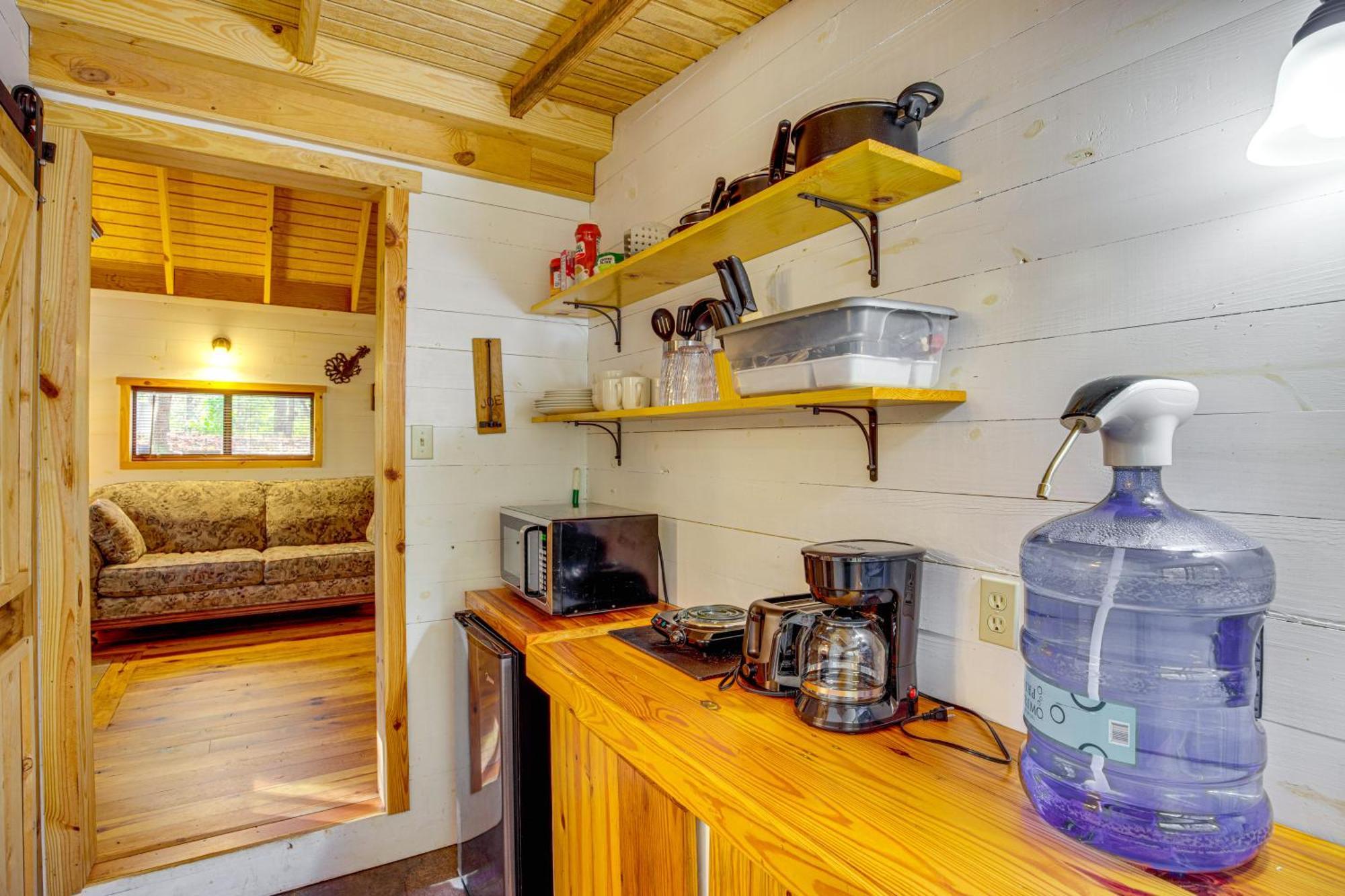 Secluded Tallassee Cabin With Fire Pit And Porch! Esterno foto